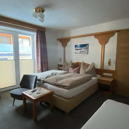 Haus Stockibach Pensión 3*